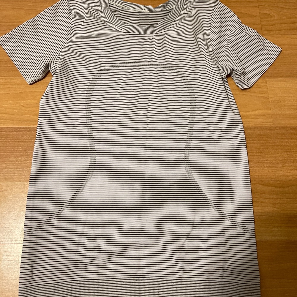 lulu lemon swiftly tech short sleeve shirt